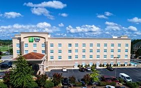 Holiday Inn Express Cookeville